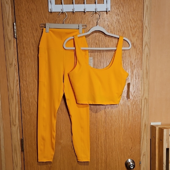 NEW Spiritual Gangster Vibrant Mango Leggings Set